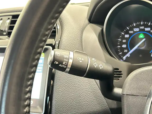 ジャガー ＸＥ XE R－スポーツ 福岡県 2016(平28)年 5.9万km 青Ｍ ＭＥＲＩＤＩＡＮサウンド　/１９インチＳＴＡＲ５ツインスポーク　/ステアリングホイールヒーター　/前席シートヒーター　/純正ナビ／フルセグ　/Ｂｌｕｅｔｏｏｔｈ　/メモリ付パワーシート　/ＡＣＣ　/ドラレコ　/ＥＴＣ