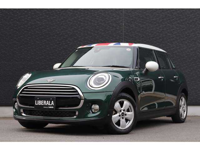 ＭＩＮＩ ミニ クーパー D 大分県 2018(平30)年 1.1万km ブリティッシュレーシンググリーンⅡ 保証書/取扱説明書/スペアキー1本/インテリジェントセーフティ/パークディスタンスコントロール/純正ナビ/バックカメラ/Bluetooth/アンビエントライト/USB/ユニオンジャックテールランプ/ユニオンジャックルーフステッカー/純正フロアマット/純正LEDライト/純正15インチアルミホイール
