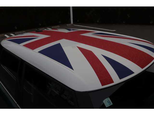 ＭＩＮＩ ミニ クーパー D 大分県 2018(平30)年 1.1万km ブリティッシュレーシンググリーンⅡ 保証書/取扱説明書/スペアキー1本/インテリジェントセーフティ/パークディスタンスコントロール/純正ナビ/バックカメラ/Bluetooth/アンビエントライト/USB/ユニオンジャックテールランプ/ユニオンジャックルーフステッカー/純正フロアマット/純正LEDライト/純正15インチアルミホイール