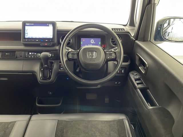 ホンダ Ｎ ＢＯＸ カスタム ターボ 宮崎県 2024(令6)年 1.6万km ミッドナイトブルービームM Honda SENSING/〇衝突軽減ブレーキ（CMBS）/〇先行車発進お知らせ機能/〇歩行者事故低減ステアリング/〇路外逸脱抑制機能/〇標識認識機能/〇渋滞追従機能付アダプティブクルーズコントロール（ACC）/〇車線維持支援システム（LKAS）/〇誤発進抑制機能/〇後方誤発進抑制機能/〇近距離衝突軽減ブレーキ/〇急アクセル抑制機能/〇パーキングセンサーシステム/〇オートハイビーム/純正8インチナビ/フルセグTV/バックカメラ/両側パワースライドドア/合皮シート/シートヒーター/パドルシフト/LEDヘッドライト/純正15インチAW/純正ドライブレコーダー（DRH-229ND)/電子制御パーキングブレーキ/オートブレーキホールド機能