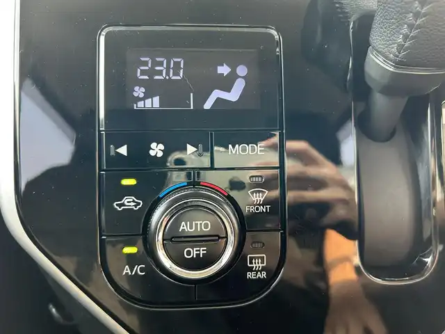 トヨタ ルーミー カスタムG 島根県 2019(平31)年 10.5万km レーザーブルークリスタルシャイン 4WD/純正ＳＤナビ　/フルセグＴＶ　/ＤＶＤ再生　/Ｂｌｕｅｔｏｏｔｈ接続　/バックカメラ　/前方ドライブレコーダー/ビルトインＥＴＣ　/両側パワースライドドア/前後コーナーセンサー/衝突軽減ブレーキ　/前席シートヒーター　/クルーズコントロール /横滑り防止装置/スマートキー/プッシュスタート/リアサンシェード/純正14インチアルミホイール/純正フロアマット