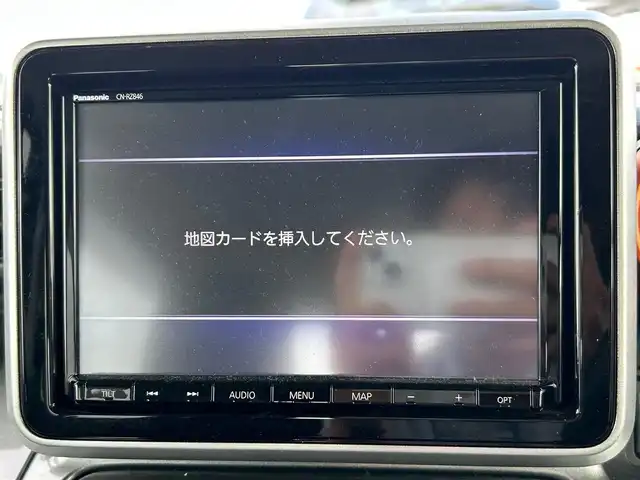 スズキ スペーシア ギア HYBRID XZターボ 宮城県 2019(令1)年 5.7万km ブリスクブルーメタリック/ガンメタリック2トーンルーフ 全方位モニター用カメラパッケージ/・ヘッドアップディスプレイ/・進入禁止標識認識機能/・全方位モニター用カメラ/・USBソケット/・GPSアンテナ/・TV用アンテナ/＝＝＝/セーフティサポート/・デュアルセンサーブレーキサポート/・車線逸脱警報機能/・先行車発進お知らせ機能/・後退時ブレーキサポート/・リアパーキングセンサー/・誤発進抑制機能/・ふらつき警報/・ハイビームアシスト/・後方誤発進抑制機能/純正8インチナビ（CN-RZ846）/・CD/DVD/・Bluetooth/・フルセグTV/ビルトインETC/ドライブレコーダー/シートヒーター/両側パワースライドドア/革巻きステアリング/ステアリングスイッチ/パドルシフト/LEDヘッドランプ/フォグランプ/オートライト/スマートキー/プッシュスタート/電動格納ミラー/純正14インチAW/純正ラバーマット/純正ドアバイザー/Wエアバッグ