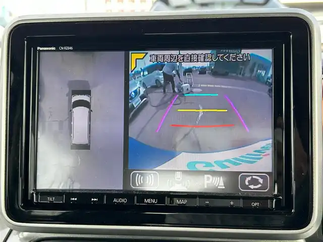 スズキ スペーシア ギア HYBRID XZターボ 宮城県 2019(令1)年 5.7万km ブリスクブルーメタリック/ガンメタリック2トーンルーフ 全方位モニター用カメラパッケージ/・ヘッドアップディスプレイ/・進入禁止標識認識機能/・全方位モニター用カメラ/・USBソケット/・GPSアンテナ/・TV用アンテナ/＝＝＝/セーフティサポート/・デュアルセンサーブレーキサポート/・車線逸脱警報機能/・先行車発進お知らせ機能/・後退時ブレーキサポート/・リアパーキングセンサー/・誤発進抑制機能/・ふらつき警報/・ハイビームアシスト/・後方誤発進抑制機能/純正8インチナビ（CN-RZ846）/・CD/DVD/・Bluetooth/・フルセグTV/ビルトインETC/ドライブレコーダー/シートヒーター/両側パワースライドドア/革巻きステアリング/ステアリングスイッチ/パドルシフト/LEDヘッドランプ/フォグランプ/オートライト/スマートキー/プッシュスタート/電動格納ミラー/純正14インチAW/純正ラバーマット/純正ドアバイザー/Wエアバッグ