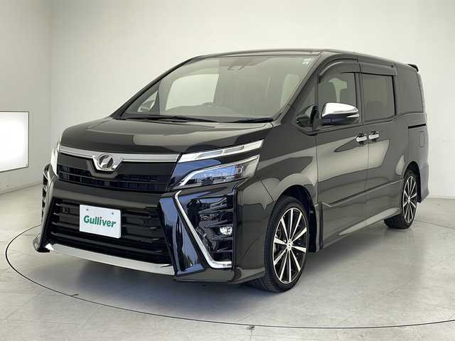 トヨタ ヴォクシー ZS 煌Ⅱ 千葉県 2020(令2)年 5.6万km ブラック 純正ナビ/AM/FM/CD/DVD/BT/SD/フルセグTV/純正フリップダウンモニター/両側パワースライドドア/プリクラッシュセーフティ/レーンキープアシスト/オートハイビーム/純正LEDヘッドライト/バックカメラ/アイドリングストップ/ETC/社外18インチAW