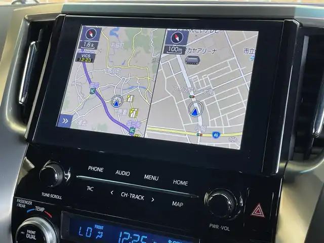 トヨタ アルファード S タイプゴールドⅡ 岩手県 2022(令4)年 0.9万km ホワイトパールクリスタルシャイン ワンオーナー/４WD/13.3型リヤエンターテインメントシステム/両側パワースライドドア/パワーバックドア/トヨタセーフティセンス/プリクラッシュセーフティ/レーダークルーズコントロール/レーントレーシングアシスト/ロードサインアシスト/アダプティブハイビームアシスト/ブラインドスポットモニター/クリアランスソナー/MTモード付きAT/横滑り防止装置/オートブレーキホールド/AC100V100Wアクセサリーコンセント/純正ディスプレイオーディオ/（ナビキット/フルセグ/USB/Bluetooth/AppleCarPlay/AndroidAuto/ミラキャスト）/バックカメラ/ETC2.0/ドライブレコーダー/三眼LEDヘッドランプ/純正18インチアルミホイール