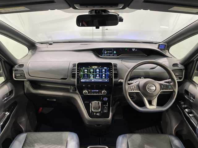 日産 セレナ e-パワー オーテック セーフティPKG 愛知県 2020(令2)年 6.4万km カスピアンブルー 純正１０インチナビ/プロパイロット/プロパイロットパーキング/アラウンドビューモニター/フリップダウンモニター/両側電動スライドドア/衝突軽減ブレーキ/ブラインドスポットモニター/クリアランスソナー/車線逸脱警報/ハンドルヒーター/シートヒーター/エンジンスターター/前後ドライブレコーダー/ビルトインETC/純正フロアマット/純正16インチアルミホイール