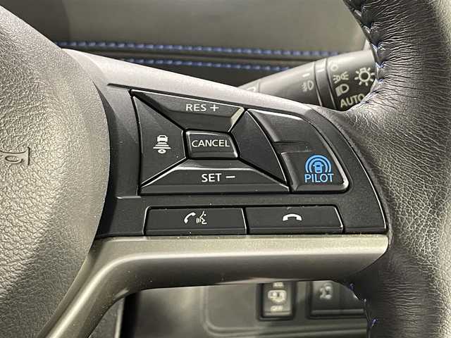 日産 セレナ e-パワー オーテック セーフティPKG 愛知県 2020(令2)年 6.4万km カスピアンブルー 純正１０インチナビ/プロパイロット/プロパイロットパーキング/アラウンドビューモニター/フリップダウンモニター/両側電動スライドドア/衝突軽減ブレーキ/ブラインドスポットモニター/クリアランスソナー/車線逸脱警報/ハンドルヒーター/シートヒーター/エンジンスターター/前後ドライブレコーダー/ビルトインETC/純正フロアマット/純正16インチアルミホイール