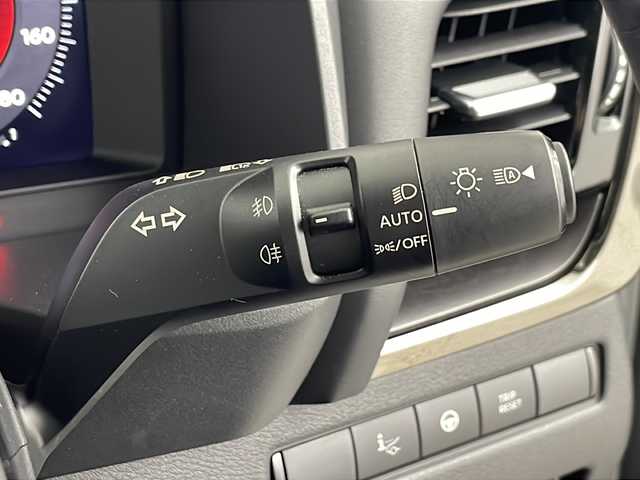日産 エクストレイル オーテック e-4ORCE アドバンスドPKG 埼玉県 2023(令5)年 1.9万km ブリリアントホワイトパール 純正１２．３インチナビ　/アラウンドビューモニター　/プロパイロット　/デジタルインナーミラー　/パワーバックドア　/置くだけ充電　/自動駐車　/純正ドライブレコーダー　/ＡＣ１００Ｖ　/メモリーシート　/ＥＴＣ２．０/全席シートヒーター/オートマティックハイビーム