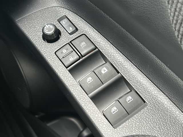 トヨタ シエンタ G クエロ 三重県 2017(平29)年 4万km ブラックマイカ 純正ナビ/バックカメラ/両側パワースライドドア/前後ドライブレコーダー/革巻きステアリング/ステアリングリモコン/純正フロアマット/スペアキー/ハーフレザーシート/純正ホイールキャップ/電動格納ミラー/禁煙車