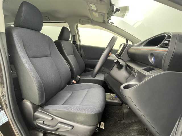 トヨタ シエンタ ハイブリッド G 大阪府 2017(平29)年 4.9万km ヴィンテージブラウンパールクリスタルシャイン 社外メモリナビ/　　CD/DVD/BT/フルセグTV/バックカメラ/両側パワースライドドア/フォグランプ/シートヒーター/社外15インチアルミホイール/スマートキー/ETC