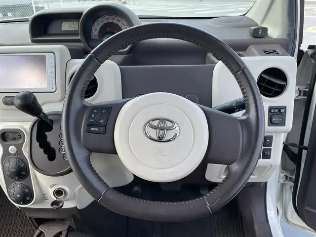 トヨタ スペイド G 東京都 2014(平26)年 6.8万km ホワイトパールクリスタルシャイン 純正ナビ（NSCP-W62)/バックカメラ/片側パワースライドドア/エンジンプッシュボタン/コーナーセンサー/シートヒーター/バイザー・マット/ABS/Wエアバック/保証書/取説
