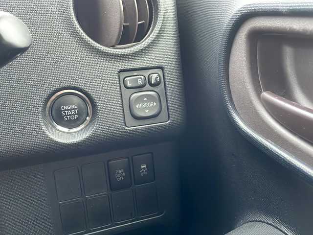 トヨタ スペイド F 福岡県 2013(平25)年 9.7万km ブラックマイカ 純正ナビ（Bluetooth）/片側パワースライドドア/ETC/横揺れ防止/プッシュスタート/スマートキー/ドラレコ前/ドアバイザー