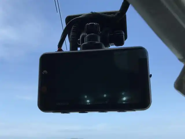 スズキ ジムニー ランドベンチャー 鳥取県 2015(平27)年 3.7万km パールホワイト ４・W・D/ターボ車/社外ナビ/フルセグ/CD/DVD/BT/ETC2.0/前後ドライブレコーダー/レザーシート/運転席シートヒーター/フォグライト/４WD切替スイッチ/背面タイヤ/キーレスキー/電動格納ミラー/ウィンカーミラー/純正16インチアルミホイール/フロアマット