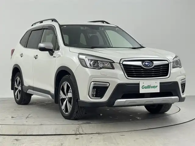 スバル フォレスター ハイブリッド アドバンス 熊本県 2020(令2)年 4.3万km クリスタルホワイトP 純正SDナビ/バックモニター/デジタルインナーミラー/パドルシフト/アイサイトセーフティプラス/レザーシート/シートヒーター/パワーシート/ハンドルヒーター/ETC2.0/TVキット