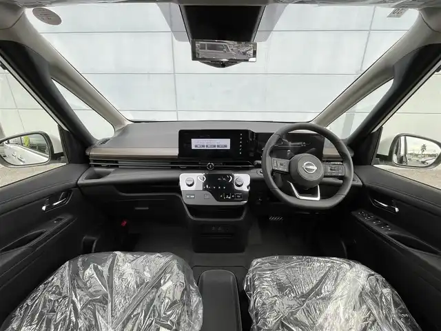 日産 セレナ e－パワー ハイウェイスター V 千葉県 2025(令7)年 0.1千km プリズムホワイト 登録済未使用車/・登録時走行距離8km/プロパイロット/・衝突軽減ブレーキ/レーンキープアシスト/・レーダークルーズコントロール/アダプティブヘッドライト/・ブラインドスポットモニター/クリアランスソナー/純正12.3インチコネクトナビ/・フルセグ/BT/USB/カープレイ/HDMI/純正フリップダウンモニター/ステアリングスイッチ/ETC2.0/デジタルインナーミラー/ドライブレコーダー(ナビ連動/前後)/ワイヤレス充電/両側パワースライドドア/LEDヘッドライト/オートライト/フォグライト/スマートキー/プッシュスタート