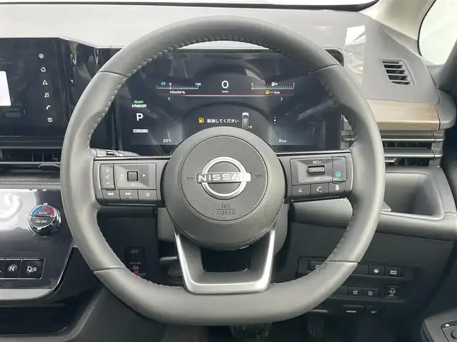 日産 セレナ e－パワー ハイウェイスター V 千葉県 2025(令7)年 0.1千km プリズムホワイト 登録済未使用車/・登録時走行距離8km/プロパイロット/・衝突軽減ブレーキ/レーンキープアシスト/・レーダークルーズコントロール/アダプティブヘッドライト/・ブラインドスポットモニター/クリアランスソナー/純正12.3インチコネクトナビ/・フルセグ/BT/USB/カープレイ/HDMI/純正フリップダウンモニター/ステアリングスイッチ/ETC2.0/デジタルインナーミラー/ドライブレコーダー(ナビ連動/前後)/ワイヤレス充電/両側パワースライドドア/LEDヘッドライト/オートライト/フォグライト/スマートキー/プッシュスタート