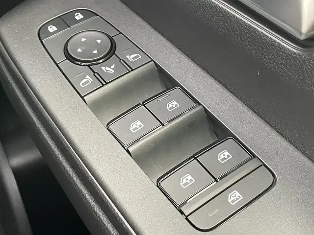 日産 セレナ e－パワー ハイウェイスター V 千葉県 2025(令7)年 0.1千km プリズムホワイト 登録済未使用車/・登録時走行距離8km/プロパイロット/・衝突軽減ブレーキ/レーンキープアシスト/・レーダークルーズコントロール/アダプティブヘッドライト/・ブラインドスポットモニター/クリアランスソナー/純正12.3インチコネクトナビ/・フルセグ/BT/USB/カープレイ/HDMI/純正フリップダウンモニター/ステアリングスイッチ/ETC2.0/デジタルインナーミラー/ドライブレコーダー(ナビ連動/前後)/ワイヤレス充電/両側パワースライドドア/LEDヘッドライト/オートライト/フォグライト/スマートキー/プッシュスタート