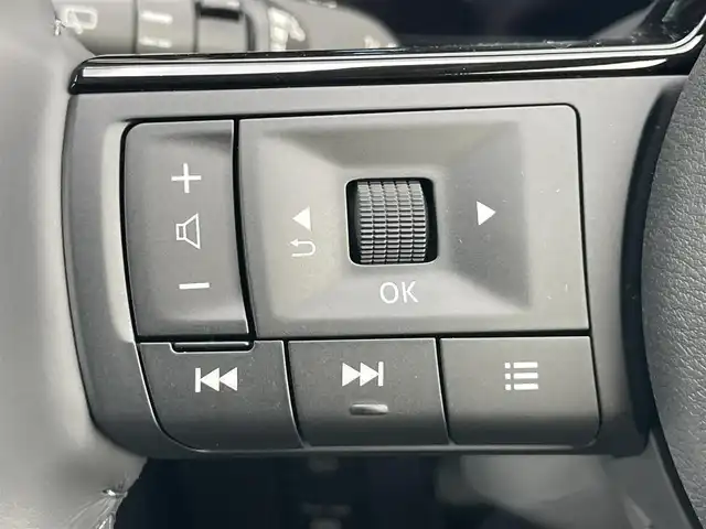 日産 セレナ e－パワー ハイウェイスター V 千葉県 2025(令7)年 0.1千km プリズムホワイト 登録済未使用車/・登録時走行距離8km/プロパイロット/・衝突軽減ブレーキ/レーンキープアシスト/・レーダークルーズコントロール/アダプティブヘッドライト/・ブラインドスポットモニター/クリアランスソナー/純正12.3インチコネクトナビ/・フルセグ/BT/USB/カープレイ/HDMI/純正フリップダウンモニター/ステアリングスイッチ/ETC2.0/デジタルインナーミラー/ドライブレコーダー(ナビ連動/前後)/ワイヤレス充電/両側パワースライドドア/LEDヘッドライト/オートライト/フォグライト/スマートキー/プッシュスタート