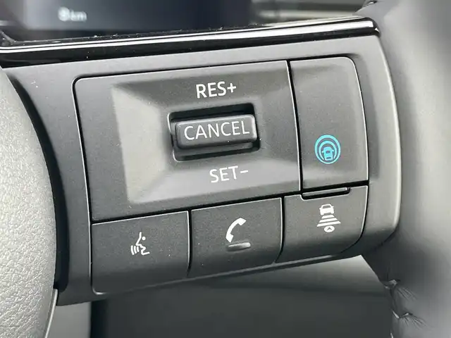 日産 セレナ e－パワー ハイウェイスター V 千葉県 2025(令7)年 0.1千km プリズムホワイト 登録済未使用車/・登録時走行距離8km/プロパイロット/・衝突軽減ブレーキ/レーンキープアシスト/・レーダークルーズコントロール/アダプティブヘッドライト/・ブラインドスポットモニター/クリアランスソナー/純正12.3インチコネクトナビ/・フルセグ/BT/USB/カープレイ/HDMI/純正フリップダウンモニター/ステアリングスイッチ/ETC2.0/デジタルインナーミラー/ドライブレコーダー(ナビ連動/前後)/ワイヤレス充電/両側パワースライドドア/LEDヘッドライト/オートライト/フォグライト/スマートキー/プッシュスタート