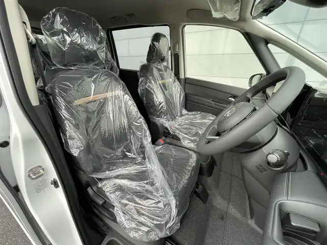 日産 セレナ e－パワー ハイウェイスター V 千葉県 2025(令7)年 0.1千km プリズムホワイト 登録済未使用車/・登録時走行距離8km/プロパイロット/・衝突軽減ブレーキ/レーンキープアシスト/・レーダークルーズコントロール/アダプティブヘッドライト/・ブラインドスポットモニター/クリアランスソナー/純正12.3インチコネクトナビ/・フルセグ/BT/USB/カープレイ/HDMI/純正フリップダウンモニター/ステアリングスイッチ/ETC2.0/デジタルインナーミラー/ドライブレコーダー(ナビ連動/前後)/ワイヤレス充電/両側パワースライドドア/LEDヘッドライト/オートライト/フォグライト/スマートキー/プッシュスタート