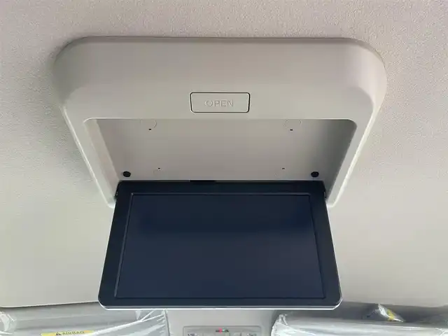 日産 セレナ e－パワー ハイウェイスター V 千葉県 2025(令7)年 0.1千km プリズムホワイト 登録済未使用車/・登録時走行距離8km/プロパイロット/・衝突軽減ブレーキ/レーンキープアシスト/・レーダークルーズコントロール/アダプティブヘッドライト/・ブラインドスポットモニター/クリアランスソナー/純正12.3インチコネクトナビ/・フルセグ/BT/USB/カープレイ/HDMI/純正フリップダウンモニター/ステアリングスイッチ/ETC2.0/デジタルインナーミラー/ドライブレコーダー(ナビ連動/前後)/ワイヤレス充電/両側パワースライドドア/LEDヘッドライト/オートライト/フォグライト/スマートキー/プッシュスタート