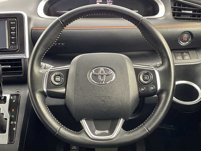 トヨタ シエンタ G 新潟県 2017(平29)年 3.4万km ホワイトパールクリスタルシャイン 純正ナビ　/バックカメラ /両側パワースライドドア /ビルトインETC /前方ドライブレコーダー /レーンキープアシスト /衝突軽減ブレーキ/スペアキー /純正フロアマット /ISOFIX/LEDヘッドライト /オートライト /オートハイビーム/革巻きステアリング/ステアリングスイッチ/電動格納ミラー