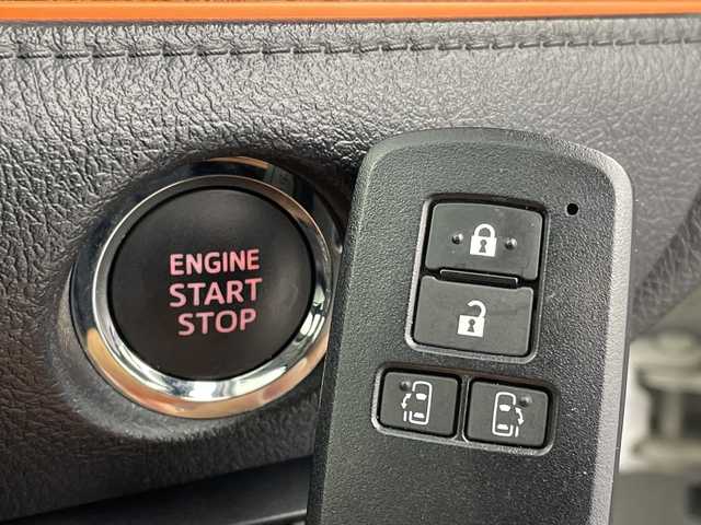 トヨタ シエンタ G 新潟県 2017(平29)年 3.4万km ホワイトパールクリスタルシャイン 純正ナビ　/バックカメラ /両側パワースライドドア /ビルトインETC /前方ドライブレコーダー /レーンキープアシスト /衝突軽減ブレーキ/スペアキー /純正フロアマット /ISOFIX/LEDヘッドライト /オートライト /オートハイビーム/革巻きステアリング/ステアリングスイッチ/電動格納ミラー