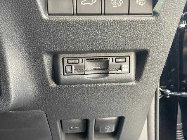 トヨタ ランドクルーザー ２５０ ZX 岩手県 2024(令6)年 0.4万km ブラック 電動リアデフロック/ドライブモードセレクト/純正20インチAW/三眼LEDヘッドライト/ダークチェスナット内装/前席・セカンドシードシートヒーター/クーラー/前席パワーシート/ディスプレイオーディオ/デジタルインナーミラー/トヨタセーフティセンス/ハンズフリーバックドア/置くだけ充電/JBLプレミアムサウンド