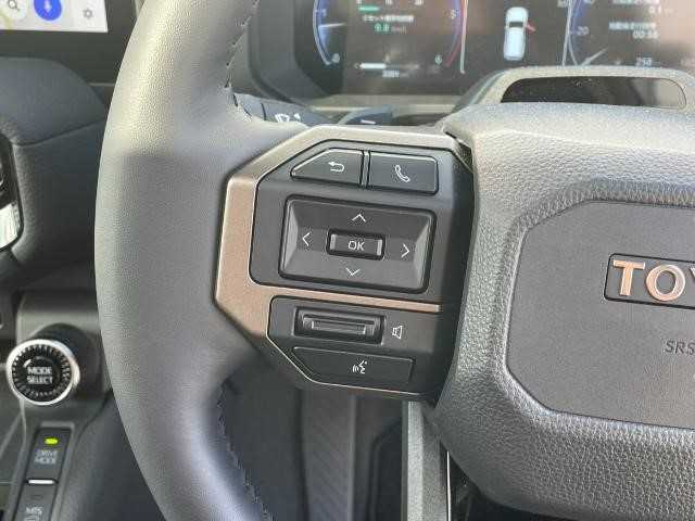 トヨタ ランドクルーザー ２５０ ZX 岩手県 2024(令6)年 0.4万km ブラック 電動リアデフロック/ドライブモードセレクト/純正20インチAW/三眼LEDヘッドライト/ダークチェスナット内装/前席・セカンドシードシートヒーター/クーラー/前席パワーシート/ディスプレイオーディオ/デジタルインナーミラー/トヨタセーフティセンス/ハンズフリーバックドア/置くだけ充電/JBLプレミアムサウンド