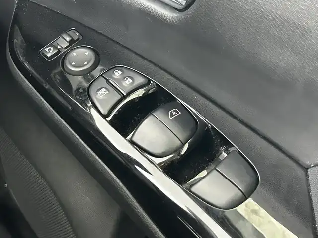 日産 セレナ ハイウェイスター G プロパイロットED 大阪府 2017(平29)年 3万km ダイヤモンドブラック プロパイロット　/純正９インチワイドナビ　/フリップダウンモニター　/両側パワスラ　/クルコン　/ＬＥＤオートライト　/フォグランプ　/純正１６インチＡＷ　/ソナー　/スマートキー　/ＥＴＣ　/アイドリングストップ