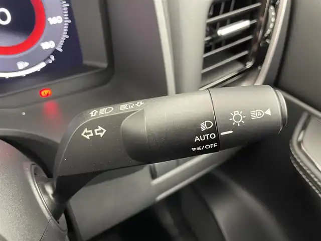 日産 エクストレイル X e－4ORCE 富山県 2023(令5)年 1万km ブリリアントホワイトパール/スーパーブラック 2トーン 純正12.3型ナビ（AM/FM/BT/USB/フルセグ）/全方位カメラ/ETC/デジタルインナーミラー/レザーシート/D/N席パワーシート/D席メモリシート/シートヒーター/ハンドルヒーター/ブラインドスポットモニター/衝突被害軽減システム/レーダークルーズコントロール/レーンキープアシスト/コーナーセンサー/横滑り防止装置/アイドリングストップ/純正アルミホイール/社外フロアマット/オートLEDライト/オートマチックハイビーム/オートホールド付電子パーキング/スマートキー