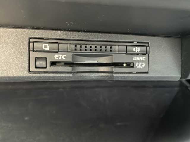 レクサス ＮＸ 300h Fスポーツ 千葉県 2015(平27)年 5.8万km グラファイトブラックガラスフレーク 純正ナビ/フルセグTV/Bluetooth/CD/DVD/バックカメラ/ドライブレコーダー/レーダー探知機/パドルシフト/レザーシート/パワーシート/シートメモリー/シートヒーター/シートクーラー/ステアリングヒーター/純正OP18インチアルミホイール/パワーバックドア/3眼LEDヘッドライト