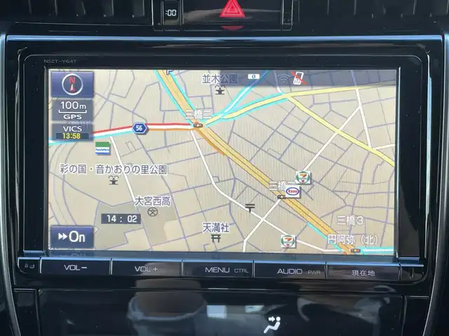 トヨタ ハリアー エレガンス G’s 埼玉県 2015(平27)年 11.1万km ブラック サンルーフ/ハーフレザーシート/Ｄ席パワーシート/純正９インチメモリナビ＆フルセグＴＶ/　（ＤＶＤ＆ＣＤ＆ＢＴ）/バックカメラ/ビルトインＥＴＣ/アイドリングストップ/革巻きステアリング/ステアリングリモコン/純正エアロ/純正１９inアルミホイール/オートライト/ＬＥＤライト/フォグランプ/スマートキー/プッシュスタート/Ｗ＆サイド＆カーテンエアバッグ/盗難防止装置/横滑り防止装置/ＡＢＳ/フロアマット/新車保証書/取扱説明書（車両＆ナビ）