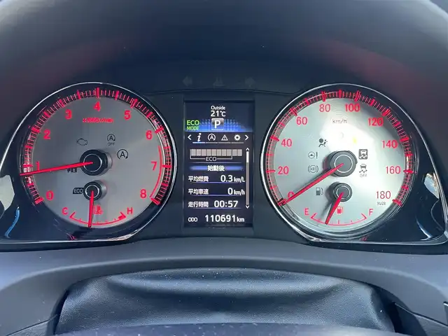 トヨタ ハリアー エレガンス G’s 埼玉県 2015(平27)年 11.1万km ブラック サンルーフ/ハーフレザーシート/Ｄ席パワーシート/純正９インチメモリナビ＆フルセグＴＶ/　（ＤＶＤ＆ＣＤ＆ＢＴ）/バックカメラ/ビルトインＥＴＣ/アイドリングストップ/革巻きステアリング/ステアリングリモコン/純正エアロ/純正１９inアルミホイール/オートライト/ＬＥＤライト/フォグランプ/スマートキー/プッシュスタート/Ｗ＆サイド＆カーテンエアバッグ/盗難防止装置/横滑り防止装置/ＡＢＳ/フロアマット/新車保証書/取扱説明書（車両＆ナビ）