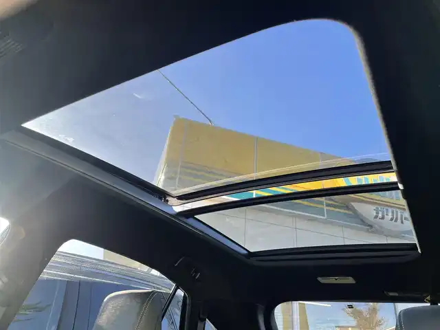 トヨタ ハリアー エレガンス G’s 埼玉県 2015(平27)年 11.1万km ブラック サンルーフ/ハーフレザーシート/Ｄ席パワーシート/純正９インチメモリナビ＆フルセグＴＶ/　（ＤＶＤ＆ＣＤ＆ＢＴ）/バックカメラ/ビルトインＥＴＣ/アイドリングストップ/革巻きステアリング/ステアリングリモコン/純正エアロ/純正１９inアルミホイール/オートライト/ＬＥＤライト/フォグランプ/スマートキー/プッシュスタート/Ｗ＆サイド＆カーテンエアバッグ/盗難防止装置/横滑り防止装置/ＡＢＳ/フロアマット/新車保証書/取扱説明書（車両＆ナビ）