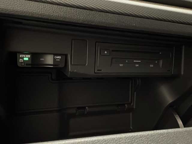 アウディ Ｑ２ 1stエディション 新潟県 2021(令3)年 3万km グレー 限定車125台/Sラインプラスパッケージ/・アルミホイール5スポークYデザイン/・スポーツサスペンション/・アンビエントライディング/・LEDヘッドライト/・ヘッドライディングブラック/ブラックスタイリングパッケージ/ナビげーションパッケージ/・MMIナビゲーション/・TV/CD/BT/バーチャルコックピット/オートマチックテールゲート/アウディコネクト/コンビニエンス＆アシスタンスパッケージ/アクティブクルーズコントロール/リヤビューカメラ/アウディパーキングシステム/パ－キングエイド/アクティブ・ドライビング・アシスト/サイドアシスト/アクティブレーンアシスト/ETC2.0/ドライブレコーダー/シートヒーター