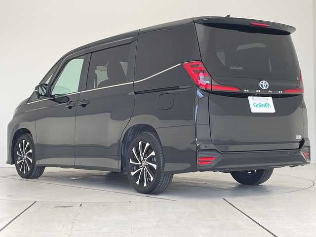 トヨタ ノア ハイブリッド S－Z 愛知県 2023(令5)年 2.2万km アティチュードブラックマイカ 純正10.5型ディスプレイオーディオナビ/両側パワースライドドア/レーダークルーズコントロール/シートヒーター/バックカメラ/コーナーセンサー/純正アルミホイール/ブラインドスポットモニター/ETC2.0/LEDヘッドライト/リアオートエアコン/オートマチックハイビーム/ドライブレコーダー/衝突軽減システム/フルセグ/CD DVD/Bluetooth/ステアリングスイッチ/スマートキー/プッシュスタート