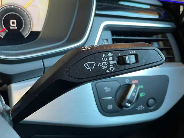 アウディ Ａ５ SB 40TDIクワトロ Sライン 愛知県 2022(令4)年 4.5万km デイトナグレーパールエフェクト コンフォートパッケージ/アウディブラックスタイリングパッケージ/パークアシスト/全席シートヒーター/ステアリングヒーター/純正ナビ/フルセグTV/サラウンドビューカメラ/Bluetooth/AppleCarPlay/純正19インチアルミ/ETC