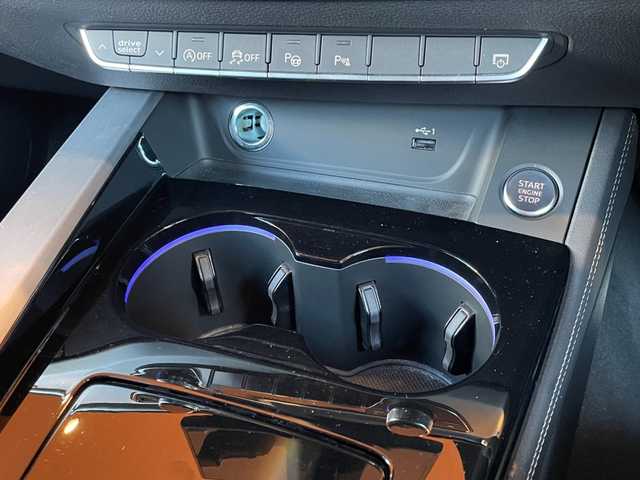 アウディ Ａ５ SB 40TDIクワトロ Sライン 愛知県 2022(令4)年 4.5万km デイトナグレーパールエフェクト コンフォートパッケージ/アウディブラックスタイリングパッケージ/パークアシスト/全席シートヒーター/ステアリングヒーター/純正ナビ/フルセグTV/サラウンドビューカメラ/Bluetooth/AppleCarPlay/純正19インチアルミ/ETC