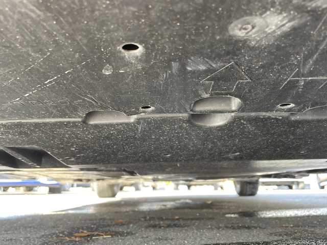 トヨタ プリウス S 宮城県 2016(平28)年 12.7万km アティチュードブラックマイカ (株)IDOMが運営する【じしゃロン仙台店】の自社ローン対象車両になります。こちらは現金ご利用時の価格です。自社ローンご希望の方は別途その旨お申付け下さい。/サンルーフ/SDナビ/フルセグ/Bluetooth/バックカメラ/クルコン/TSS/ETC/LEDヘッドライト