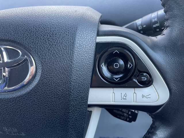 トヨタ プリウス S 宮城県 2016(平28)年 12.7万km アティチュードブラックマイカ (株)IDOMが運営する【じしゃロン仙台店】の自社ローン対象車両になります。こちらは現金ご利用時の価格です。自社ローンご希望の方は別途その旨お申付け下さい。/サンルーフ/SDナビ/フルセグ/Bluetooth/バックカメラ/クルコン/TSS/ETC/LEDヘッドライト