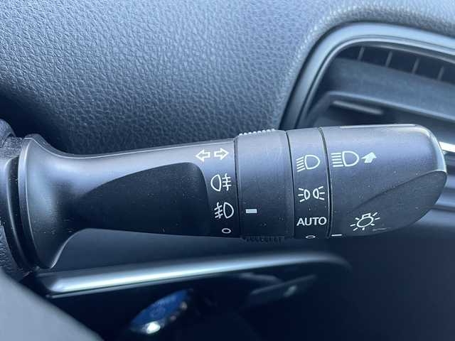 トヨタ プリウス S 宮城県 2016(平28)年 12.7万km アティチュードブラックマイカ (株)IDOMが運営する【じしゃロン仙台店】の自社ローン対象車両になります。こちらは現金ご利用時の価格です。自社ローンご希望の方は別途その旨お申付け下さい。/サンルーフ/SDナビ/フルセグ/Bluetooth/バックカメラ/クルコン/TSS/ETC/LEDヘッドライト