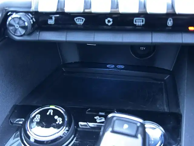 プジョー ３００８ GTライン ブルー HDi 茨城県 2021(令3)年 4.3万km パール ワンオ-ナ- /半革 /シ-トヒ-タ- /M付PWシ-ト /CarPlay /BT/USB /バック/サイドカメラ /パ-クディスタンス /衝突軽減B /ACC /レ-ンキ-プアシスト /ブラインドスポットモニタ- /パワ-テ-ルゲ-ト /LEDヘッドライト /オ-トハイビ-ム /ETC/前後ドラレコ/パドルシフト/禁煙車