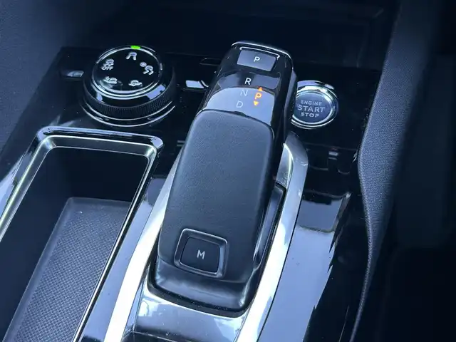 プジョー ３００８ GTライン ブルー HDi 茨城県 2021(令3)年 4.3万km パール ワンオ-ナ- /半革 /シ-トヒ-タ- /M付PWシ-ト /CarPlay /BT/USB /バック/サイドカメラ /パ-クディスタンス /衝突軽減B /ACC /レ-ンキ-プアシスト /ブラインドスポットモニタ- /パワ-テ-ルゲ-ト /LEDヘッドライト /オ-トハイビ-ム /ETC/前後ドラレコ/パドルシフト/禁煙車