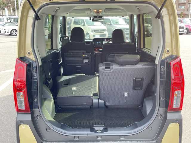 ダイハツ タント ファンクロスターボ 長野県 2024(令6)年 2.5万km ブラックマイカメタリック/サンドベージュメタリック 禁煙車/９インチスマホ連携ディスプレイオーディオ/（フルセグTV/Bluetooth/AppleCarPlay/AndroidAuto/HDMIソケット）/スマートアシスト/・衝突警報機能/・衝突回避支援ブレーキ/・ブレーキ制御機能付誤発進抑制機能/・車線逸脱抑制制御機能/・車線逸脱警報機能/・先行車発進お知らせ機能/・全車速追従機能付アダプティブクルーズコントロール/・ふらつき警報機能/・標識認識機能/・レーンキープコントロール/・コーナーセンサー/・アダプティブドライビングビーム/パノラマモニター/ビルトインETC/両側パワースライドドア/ドライブレコーダー/前席シートヒーター/革巻きステアリング/ステアリングスイッチ/電動パーキングブレーキ/ブレーキホールド/LEDヘッドライト/フォグランプ/オートライト/スマートキー/Pスタート/電動格納ミラー/純正１５インチAW/純正フロアマット/ルーフレール