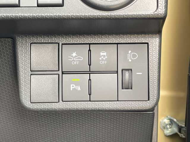 ダイハツ タント ファンクロスターボ 長野県 2024(令6)年 2.5万km ブラックマイカメタリック/サンドベージュメタリック 禁煙車/９インチスマホ連携ディスプレイオーディオ/（フルセグTV/Bluetooth/AppleCarPlay/AndroidAuto/HDMIソケット）/スマートアシスト/・衝突警報機能/・衝突回避支援ブレーキ/・ブレーキ制御機能付誤発進抑制機能/・車線逸脱抑制制御機能/・車線逸脱警報機能/・先行車発進お知らせ機能/・全車速追従機能付アダプティブクルーズコントロール/・ふらつき警報機能/・標識認識機能/・レーンキープコントロール/・コーナーセンサー/・アダプティブドライビングビーム/パノラマモニター/ビルトインETC/両側パワースライドドア/ドライブレコーダー/前席シートヒーター/革巻きステアリング/ステアリングスイッチ/電動パーキングブレーキ/ブレーキホールド/LEDヘッドライト/フォグランプ/オートライト/スマートキー/Pスタート/電動格納ミラー/純正１５インチAW/純正フロアマット/ルーフレール