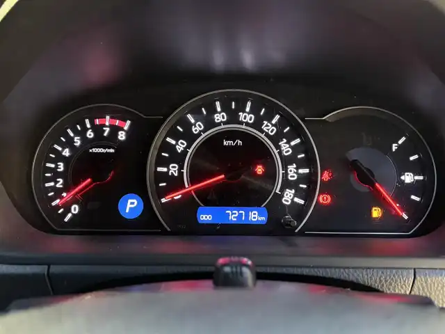 トヨタ ノア Si ダブルバイビー 滋賀県 2018(平30)年 7.3万km ホワイトパールクリスタルシャイン 純正9インチナビ/【Bluetooth/フルセグTV/CD/DVD】/純正フリップダウンモニター/バックカメラ/ETC/前後ドライブレコーダー/トヨタセーフティセンス/・プリクラッシュセーフティ/・レーンディパーチャーアラート/・オートマチックハイビーム/・先行車発進お知らせ機能/両側パワースライドドア/ハーフレザーシート/LEDライト/スマートキー/クルーズコントロール/ステアリングスイッチ