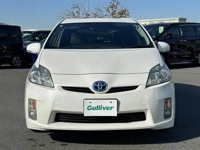 トヨタ プリウス S 奈良県 2010(平22)年 4.1万km ホワイトパールクリスタルシャイン 純正ナビ(NSCP-W62)/（ＴＶ／ＢＴ／ＣＤ／ＤＶＤ）/横滑り防止/プッシュスタート/オートライト/電動格納ミラー/ステアリングスイッチ/ＥＴＣ/純正１５インチＡＷ/スペアキーX1
