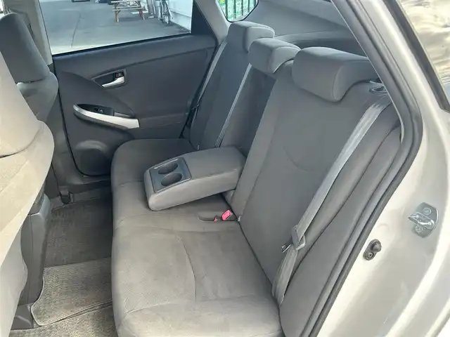 トヨタ プリウス S 奈良県 2010(平22)年 4.1万km ホワイトパールクリスタルシャイン 純正ナビ(NSCP-W62)/（ＴＶ／ＢＴ／ＣＤ／ＤＶＤ）/横滑り防止/プッシュスタート/オートライト/電動格納ミラー/ステアリングスイッチ/ＥＴＣ/純正１５インチＡＷ/スペアキーX1