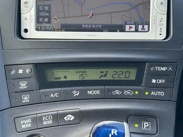 トヨタ プリウス S 奈良県 2010(平22)年 4.1万km ホワイトパールクリスタルシャイン 純正ナビ(NSCP-W62)/（ＴＶ／ＢＴ／ＣＤ／ＤＶＤ）/横滑り防止/プッシュスタート/オートライト/電動格納ミラー/ステアリングスイッチ/ＥＴＣ/純正１５インチＡＷ/スペアキーX1